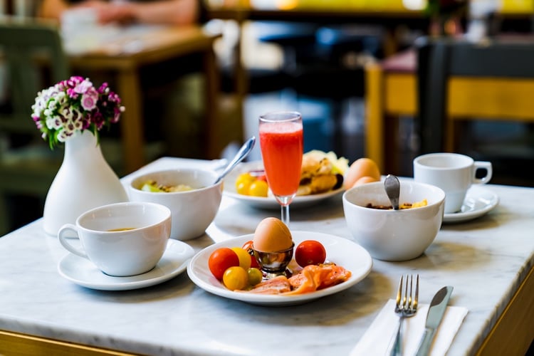 hotel-breakfast-amsterdam